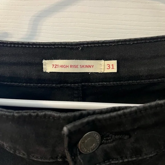 Levi’s Jeans - Picture 3 of 3